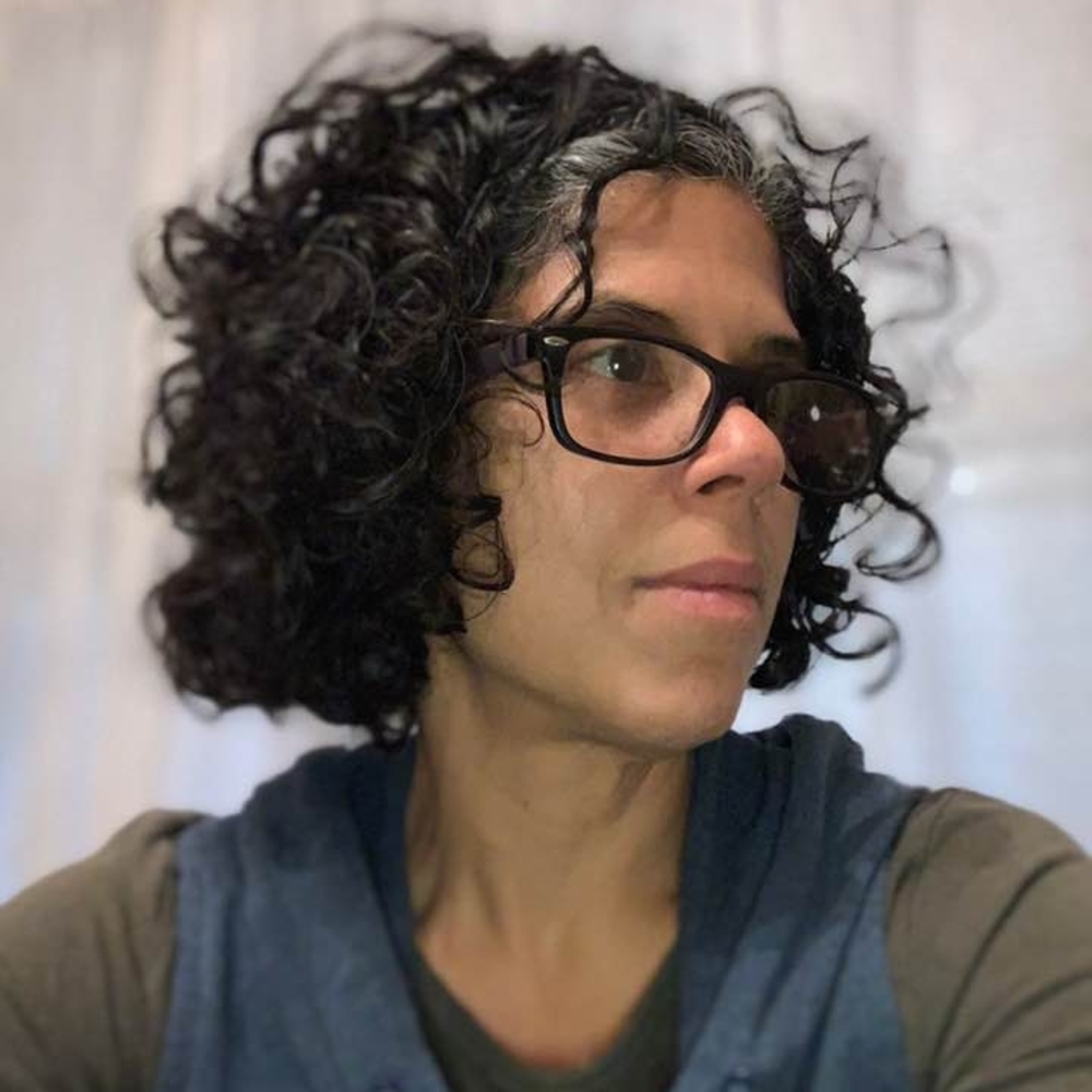 Meet your Posher, Lylyana